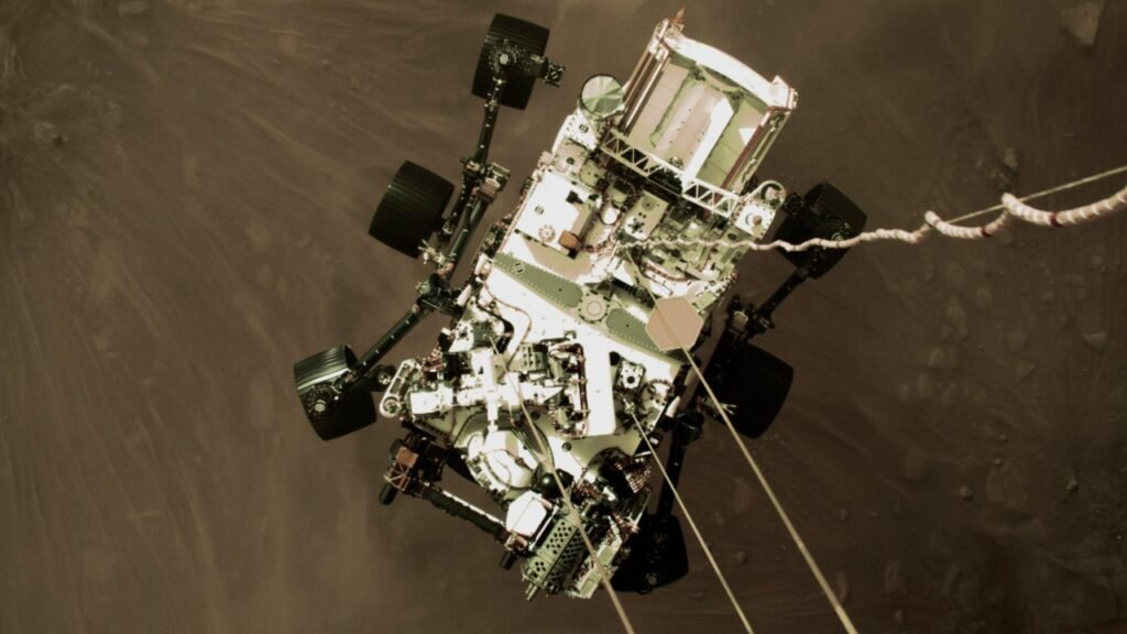 Perseverance Succeeds ! Stunning images of touchdown on Mars of NASA Perseverance rover landing
