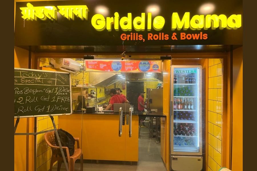 Introducing Worli’s Newest Favourite Snacking Spots – Griddle Mama & Momo Six!