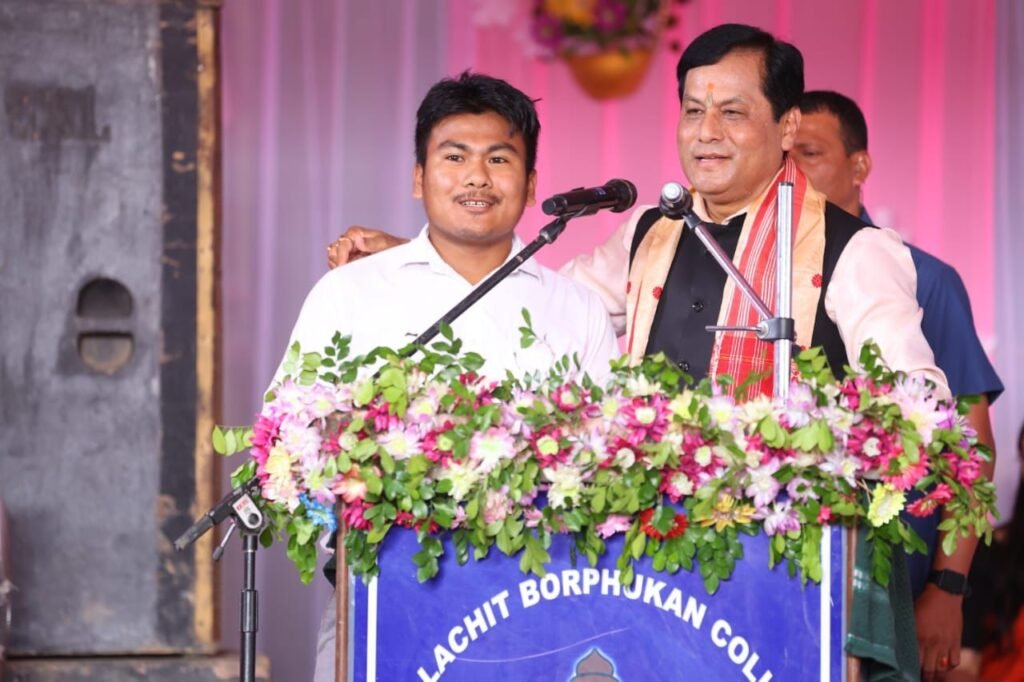 Assam: Sonowal calls the Youth to take inspiration from Legendary Lachit Borphukan to commit to nation building
