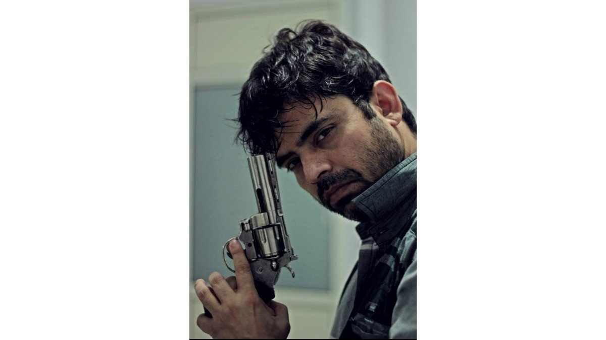 Actor Sanjeev Tiwary Impresses With His Part In Netflix’s Series ...
