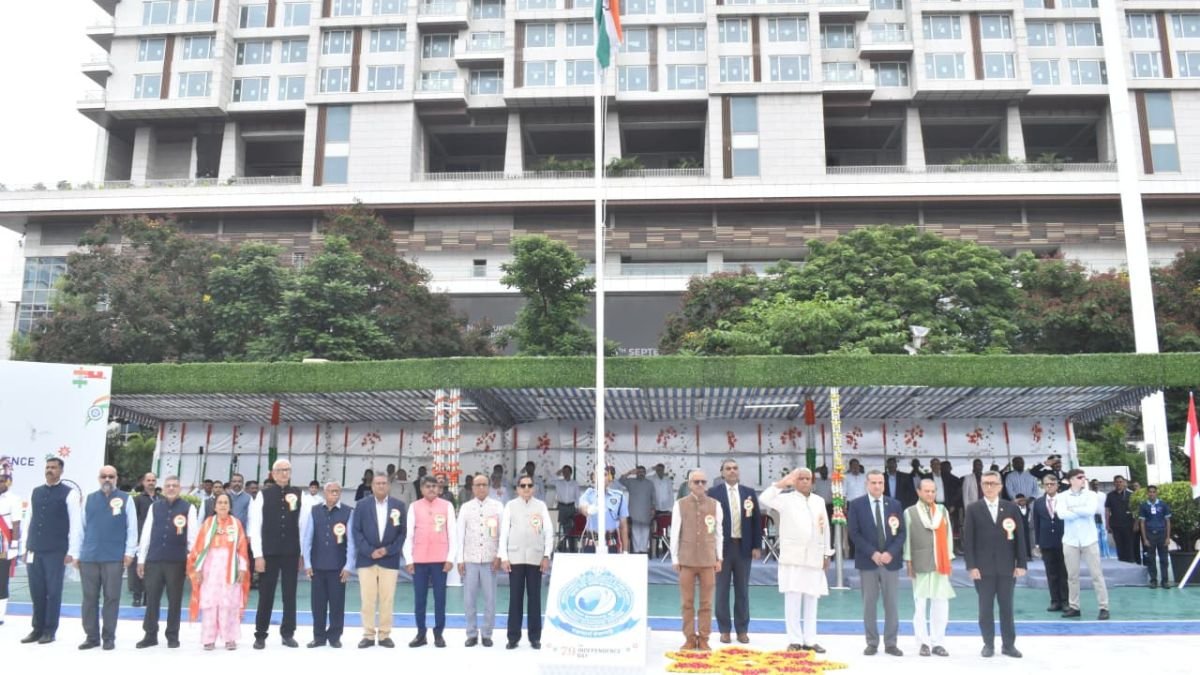 Bharat Diamond Bourse Independence Day celebration, the blunt times