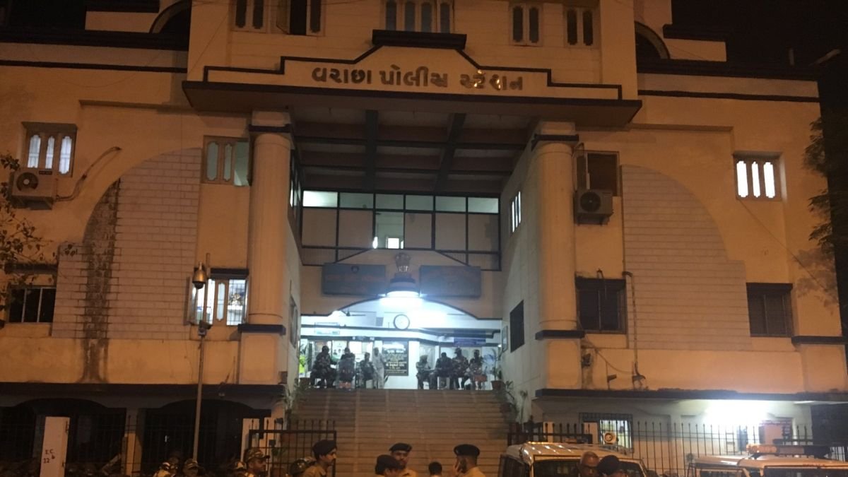Surat police arrest in ₹1.20 crore blackmail case, the blunt times